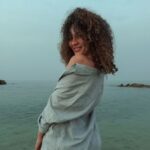 Nada Moussa Instagram – 🕊️🕊️

#crazy #funny #fun #beyourself #loveyourself #natural #curlyhair #summer #peace