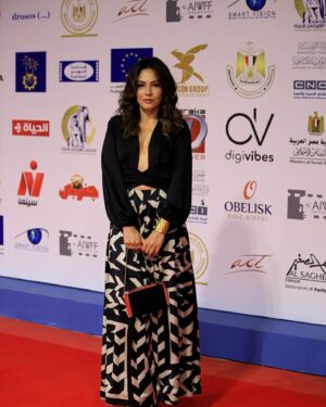 Nada Moussa Instagram - من حفل إفتتاح _مهرجان_ أسوان الدولي لأفلام المرأة 

#aiwff2024 

Many thanks to the great team behind the look ❤️

Styled by : @omnialy 
Jewelry : @yararamzyjewelry 
Hair : @eclat_beauty_sallon 
Make up by: @marihan_adel_makeup_artist-at @alsagheersalons