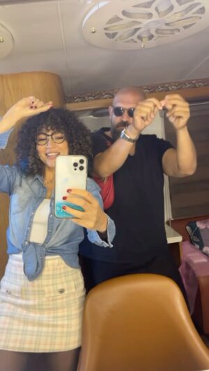 Nada Moussa Instagram - لما يكون معاك صحابك اللذيذه في التصوير…. ❤️

#shooting #fun #friends #life#crazy #freedom #music #rapmusic