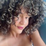 Nada Moussa Instagram - My hairstyle was perfect 🥰 & then the humidity said: today I shall make you look like The 🦁 Lion king.