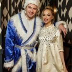 Nadezhda Sysoeva Instagram - Начинающие Дед Мороз и Снегурочка!) 🎄 Я пока ещё без бороды, а Надя пока ещё тёпленькая 🤪
