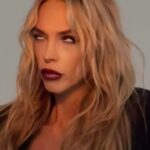 Nadezhda Sysoeva Instagram - А вы знали,что существуют дни,когда девушка готова получать комплименты и дни,когда нет 🤷🏼‍♀️🙄 Мдэ Угадайте какой у меня сегодня ?