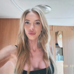 Nadezhda Sysoeva Instagram - Фото в моем телефоне :
Работа еда собака секс баскет сумки и мемы 😋😇 а у тебя ?