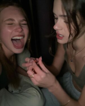 Nadia Turner Instagram - 19!!!🥳 Greta i love you with all my heart, you’re so beautiful inside and out. You truly are my other half, I hope you have the best day ever, HAPPY BIRTHDAY HARRY 💛