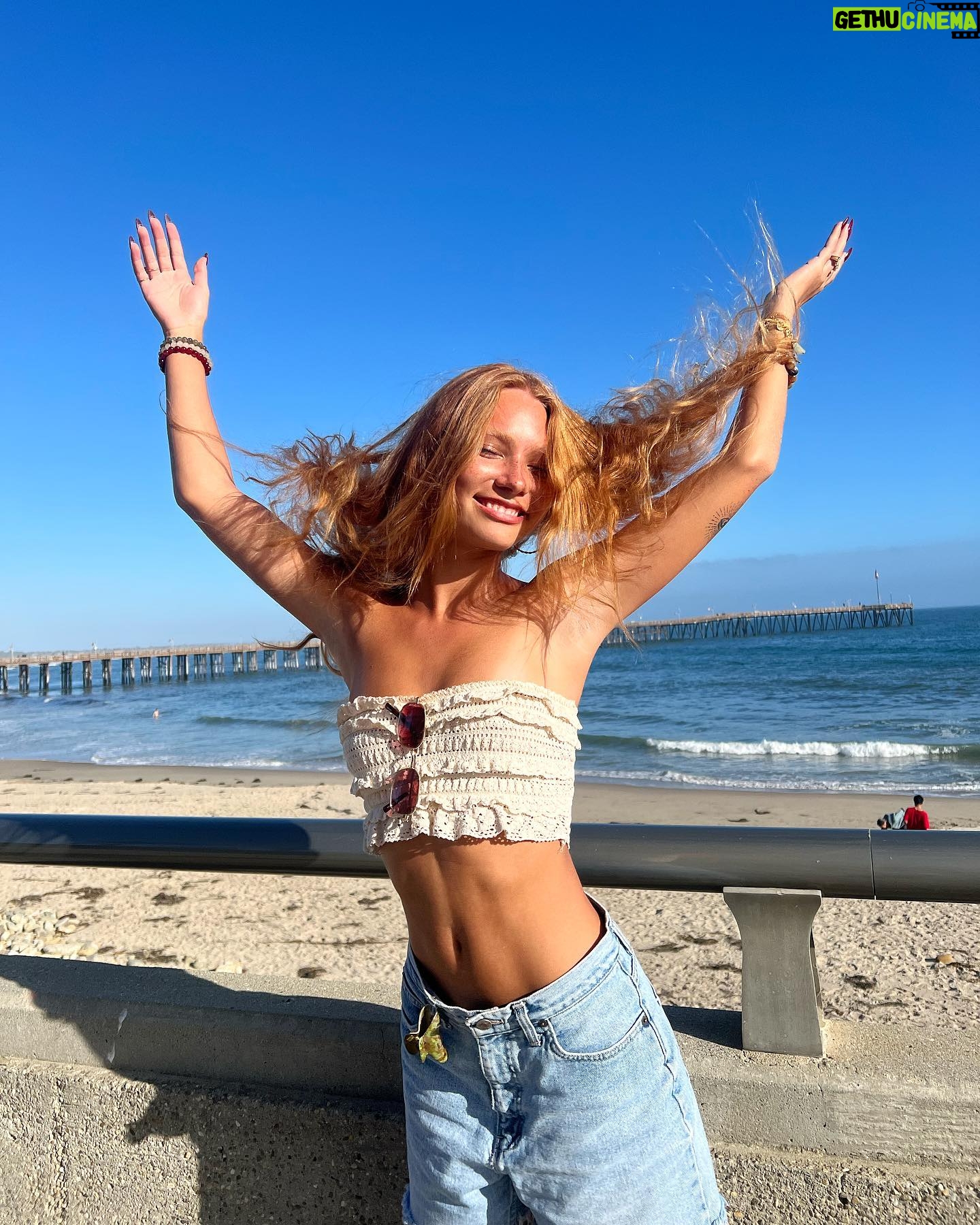 Nadia Turner Instagram - saw a beach squirrel