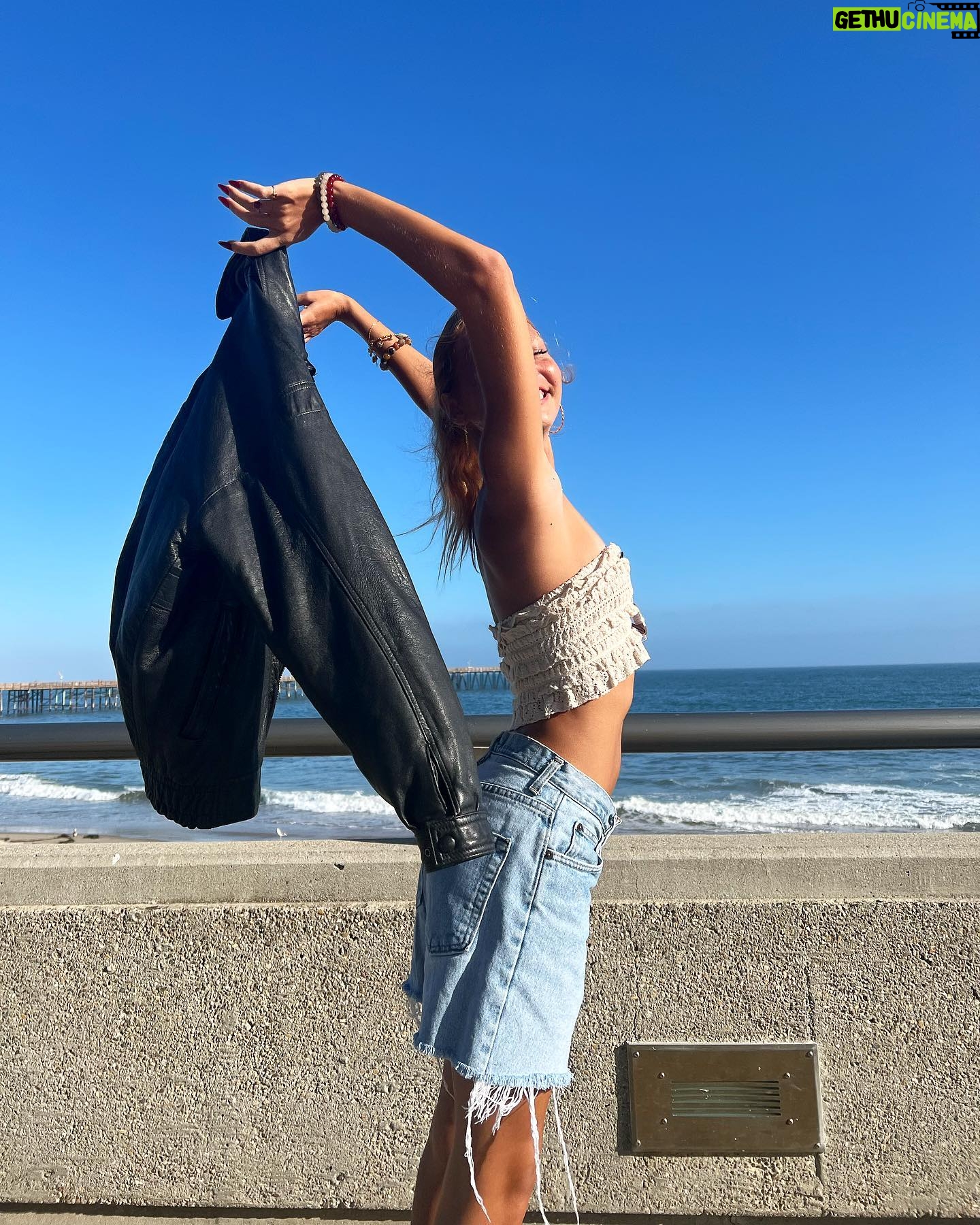 Nadia Turner Instagram - saw a beach squirrel