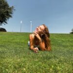 Nadia Turner Instagram - social media stresses me out