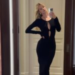 Nadine Leopold Instagram - #ootd 💋⏳