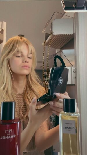 Nadine Leopold Instagram - Prepared for a touch up at all times 💋💄😉 @chanel.beauty