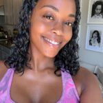 Nafessa Williams Instagram - Happy Monday y’all!! Let’s set our intention to live in the moment. This is a new day that we’ve never lived before. Leave yesterday and tomorrow right where they at?? Lol. Have a bomb ass week! 😎 @y__fear Your Fears And Egos Aren’t REAL!! #monday #mondaymotivation #yfear #explore