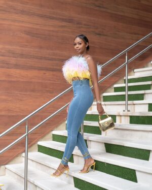 Nafessa Williams Instagram - One thing I’m gon do is get dolled up and go eat! Btw, thanks to my cousin for this top. I told her to send it to me when she was done with me and like a real one she did! @rae26__ love you cuz 🥰🤣💅🏾💕 #selfcare #fashion #explore #foryou