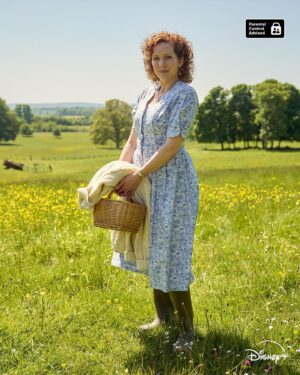 Nafessa Williams Instagram - Watch out Rutshire, your #Rivals first look has landed 👠

Based on the bestselling novel series from Dame Jilly Cooper, starring Alex Hassell, Aidan Turner, Nafessa Williams, Katherine Parkinson, Bella Maclean and David Tennant #Rivals will be landing on Disney  in 2024.