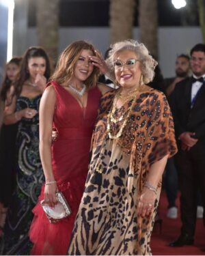 Nahed El Sebai Instagram - حبيبتي و امي و صحبتي و بنتي و كل حياتي اللهم يا حنان يا منان يا واسع الغفران اغفر لها وارحمها وعافها واعف عنها، وأكــــرم نزلها ووسع مدخلها ، وأغسلها بالماء والثلج والبرد، ونقها من الذنوب والخطايا كما ينقى الثوب الأبيض من الدنس #ناهد_فريد_شوقي