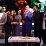 Nahed El Sebai Instagram - حلقة برنامج الحكاية مع عمرو اديب شكرًا علي الحلقة الجميلة و الاستضافة الرائعة شكرًا عمرو سعد علي كلامك و رأيك فيا اتبسط جدا بالشغل معاك و اتعلمت منك كتير… سعيدة جدا بمشاركتي في مسلسل ضخم ومتميز شكرًا استاذ صادق الصباح و استاذ انور الصباح. شكرًا استاذ ياسر سامي لاختياري لدور جميلة و شكرًا علي توجيهك و تشجيعك ليا علطول @cedarsart @sabbahanwar @amrsaad.official @yasser_samy_3di @amr.adib Thank you for this lovely look 🌸💎 MUA @bijoux_makeupartist @alsagheersalons Hair @nagla_mn2000 @alsagheersalons Stylist mami @nahedfareedshawky
