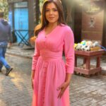 Nahed El Sebai Instagram - Through ur brother’s eyes it’s always more beautiful than anyone else 📸 @nourelnabawy 🌸 Dream team 💗🌸Stylist @dnosseir thank you my love Makeup @roulasleimanmakeupartist_ you are the best Hair @jawad.alassadi amazing hairstylist