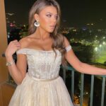 Nahed El Sebai Instagram - 🤍🤍🤍 Dress @perla.vip.eg Jewelry @azzafahmy MUA @nadaswidanmua Hair @hisham.ajlone @curls.by.mohamedelsoury #ciff #ciff43