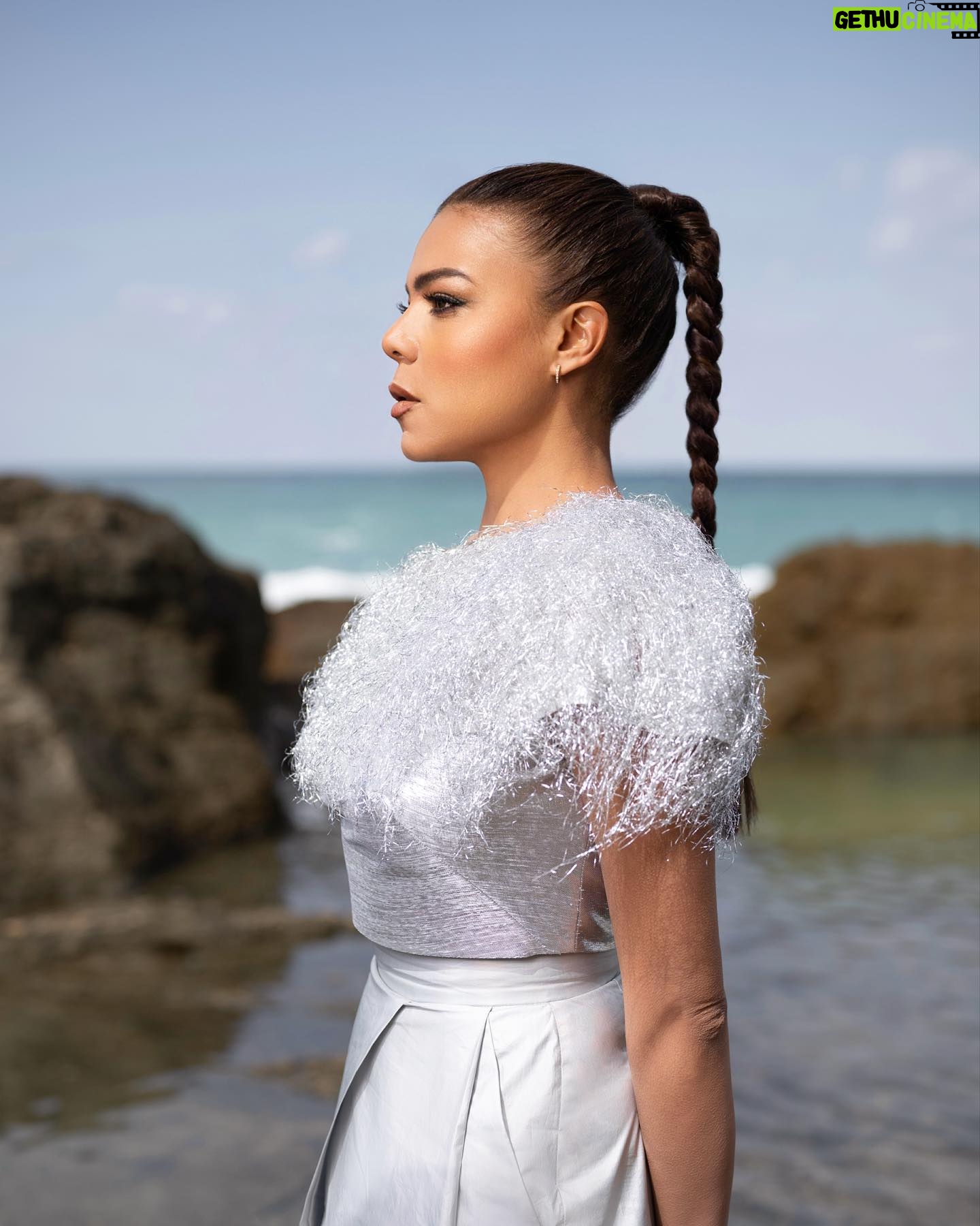 Nahed El Sebai Instagram - In a world full of barbies be a tiffany Photograper @sylvesterrahmeh Stylist @georgeschamoun.stylist wearing @gemymaalouf Jewelries @rapture.me Hair @michelnader2 makeup @facesbyandrea Management @sizazayed