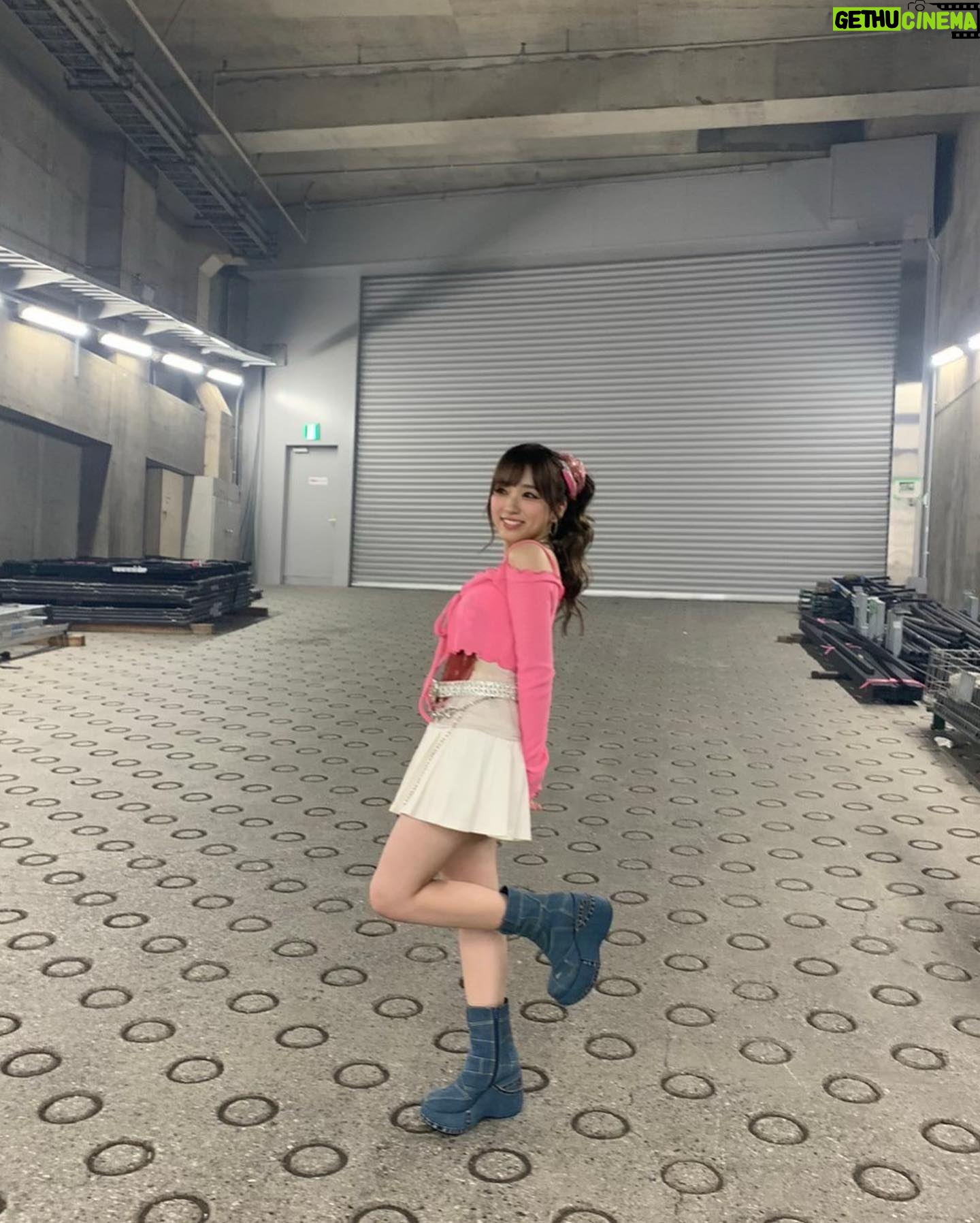 Nako Yabuki Instagram - ラヴィット!ロック2023🐰 . 楽しすぎたー!! そしてステージから観る景色もですし、皆さんの笑顔が素敵すぎて…🥺 私もいっぱい笑ったし、ラヴィット!がもっと大好きになりました🩵 お越しいただいた皆様、配信でご覧くださった皆様、ありがとうございました☺️✨