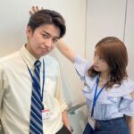 Nako Yabuki Instagram - #癒しのお隣さんには秘密がある 田辺ちゃん、自分の気持ちに気づくの遅過ぎたけど、最後は恋が実ってよかった😭😂✨ そして最後の先輩(藤子さん)と仁科さんのピクニックの写真はもう、、、素敵過ぎましたね🤦🏻‍♀️🥺✨ 写真は、色んな場面のオフショットです📷 #となヒミ 最終話ご視聴ありがとうございました！！