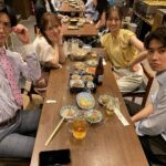 Nako Yabuki Instagram - #癒しのお隣さんには秘密がある 田辺ちゃん、自分の気持ちに気づくの遅過ぎたけど、最後は恋が実ってよかった😭😂✨ そして最後の先輩(藤子さん)と仁科さんのピクニックの写真はもう、、、素敵過ぎましたね🤦🏻‍♀️🥺✨ 写真は、色んな場面のオフショットです📷 #となヒミ 最終話ご視聴ありがとうございました！！