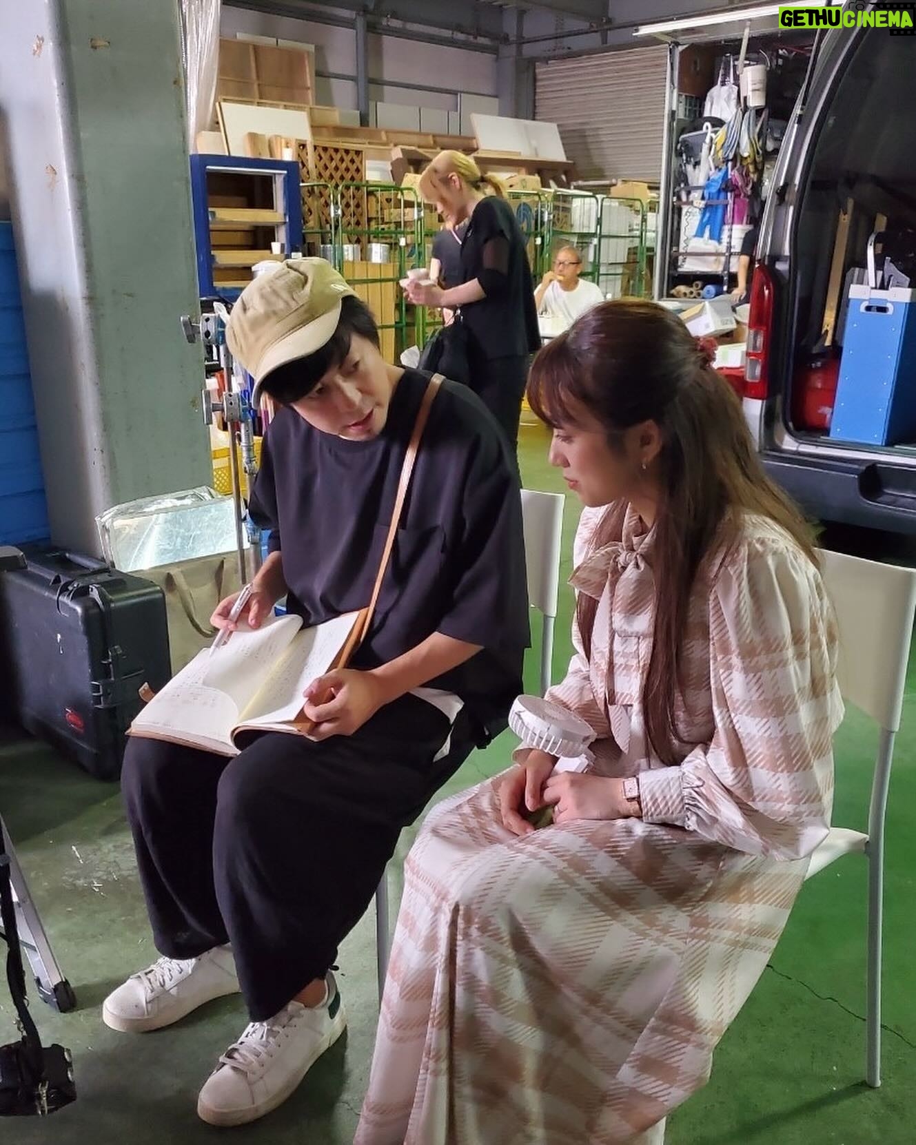 Nako Yabuki Instagram - ドラマL『18歳、新妻、不倫します。』 最終話が放送されました🌷 ドラマで初めてのヒロインということで、現場に入る前から緊張も不安も大きかったし、撮影しながらもすごく悩むことが多かったです。 でも本当にたくさんの方に支えられて最後まで三条明花を演じることができました。 最後までご視聴いただき、新妻不倫を愛してくださり、ありがとうございました! そしてDVD&Blu-ray BOXの発売も決定したので、ぜひチェックしてみてください✨