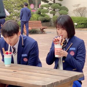 Nam Ji-hyun Instagram - 다혀나.. 너무 달아..!😳
@_bangsomin