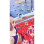 Nanao Instagram – はじめての #flowerbath 🌺🌼🌸