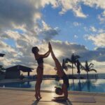 Nanao Instagram - 初めてアクロヨガに挑戦🌞 #Acroyoga @sankara.yakushima