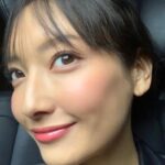 Nanao Instagram - いつもお世話になってる @ys_clinic さんが、お誕生日プレゼントに可愛いパジャマとマリーゴールドの花束をくれました！更に普通の花束まで！いつもお世話になっているのはこちらの方なのにありがとうございます😭💖 今回もマッサージピールとレーザーフェイシャルして頂き、化粧ノリ抜群でございます❣️ 三十代もお肌のケアしっかりとしていきたいと思います🥰
