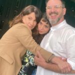 Nancy Dupláa Instagram - Nosotros tres …pero no tan amarraditos cómo en esta foto ..los esperamos en el Multitratro Comafi a descostillarse (posta) de risa! Con @exitlaobra Hoy función 20.30 hs Viernes 20.30 hs Sábado 20 y 22 hs Domingo 20 hs No se van a arrepentir @juanpablogeretto @fermetilli