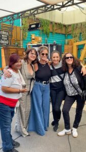 Nancy Dupláa Instagram - @telefe @ci_telefe Mi Casa Mi Familia❤️ Ayer en Morfi con @lizytagliani y la oportunidad de volver a vernos..después de tantos años y recorrido Los quiero! @andrea_tuozzo @amelie.coral @marintrillo @esterdelcarmenrodriguezm @toritorafa @1978mau #Mati #Charly #Landoni @marianbescosmkp @pichustraneok @caromarafioti siempre conmigo @nanogmd de mi❤️ Y el@video hermoso de @chchcarisma Y cuidada x Anto de @soy.prensa