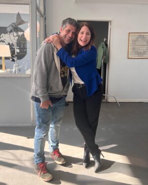 Nancy Dupláa Instagram - Hoy tuve la dicha de participar en el rodaje de REFLEJADO película de mi querido @baldana_juan amigo de la infancia de nuestro amado Club de Gas del Estado de Rincón de Milberg…..en la foto 2 se puede apreciar nuestro tamaño disfrutando del Mundial 78 😂🤦🏽‍♀️

Cosas lindas q te da la vida…

En la foto 3 @caseronazareno prota absoluto de este cuento oscuro …intenso y peligrosoooo (véase foto 4) q se zarpa de arriesgado….y de buen pibe!!!
Y la hermosísima de @jimegrandi poniendo alegria y disfrute❤️

Gracias a todo el equipo por recibirme tan como “en casa”

#REFLEJADO