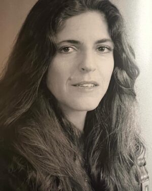 Nancy Dupláa Instagram - Haciendo limpieza encontré este maravilloso libro del fotógrafo Oscar Balducci y en él los rostros de nuestras hermosas y talentosas actrices argentinas….

De locos!

Me dio ganas de compartirlo❤️

1-Mirta Busnelli @mirtabusnelli 
2-Claudia Lapacó
3-Leonor Manso @manso.leonor 
4-Gabriela Acher @achergabriela 
5-Cecilia Rosetto 
6-Alicia Zanka
7-Marilina 
8-Cristina Banegas
9-Norma Aleandro 
10-Solita @soledad_solita_silveyra 

#Diosas❤️