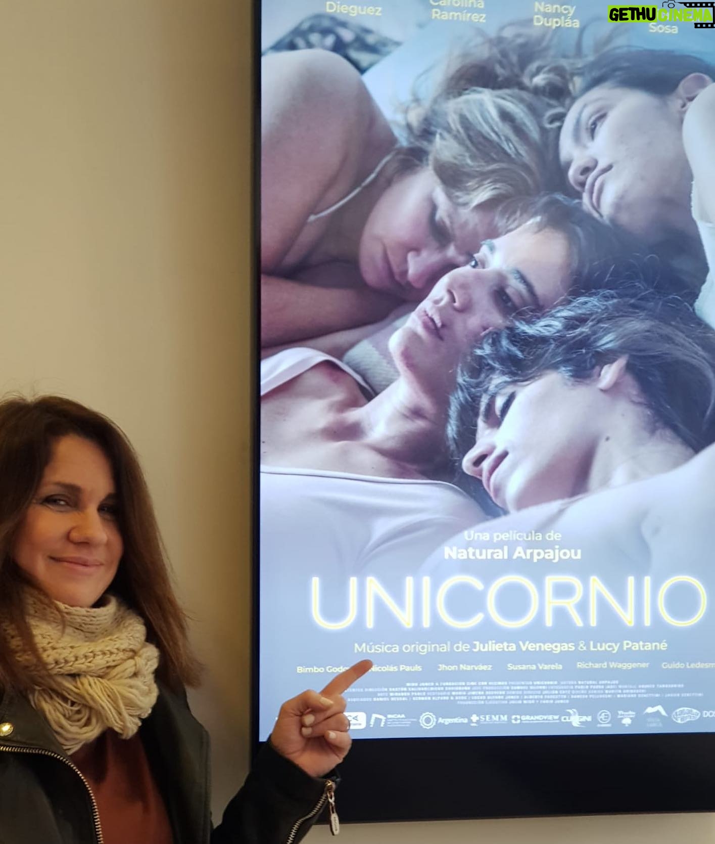 Nancy Dupláa - 11.7K Likes - Hacer películas….q cosa linda…
Y darme el permiso de estar lista🙌🏼
Unicornio
De @naturalarpajou
28/9 estreno
Con las hermosuras
@carocali
@dieguezsofia
@camilaazulsosa