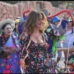 Nancy Dupláa Instagram - Lo q empieza en Carnaval termina en carnaval…. #felizcarnaval ❤️✨