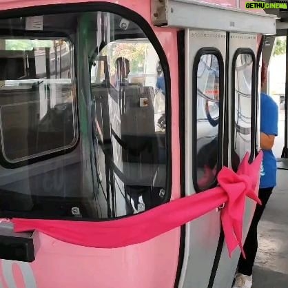 Nany People Instagram - Um dia Inesquescivel !!! Um convite emocionante! Lisonja, Amor e muita Gratidão!!! Obrigada @grupocitur @parquedocristo.br " A @nanypeople inaugurou a cabine cor de rosa no Teleférico de Poços de Caldas 🩷 Por onde passa, a Nany coleciona sorrisos. Um dia incrível aqui no Parque do Cristo 🥰😍" #teleférico #nanypeople #parquedocristo #poçosdecaldas #minasgerais #suldeminas #turismo #turismomineiro