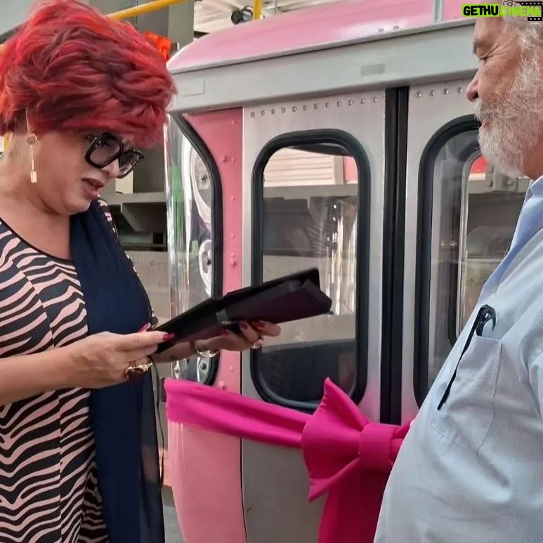 Nany People Instagram - No domingo (10/03) nossa querida @nanypeople que é embaixadora do turismo de Poços de Caldas esteve no teleférico para inaugurar a primeira cabine rosa do atrativo 🩷 Nany conquista todos com seu carisma e simpatia. Foi um dia único que ficará marcado na história de Poços de Caldas e na história da CITUR. Nany, deixamos aqui o nosso muito obrigado por sempre dividir conosco momentos inesquecíveis. #nanypeople #teleferico #minasgerais #suldeminas #poçosdecaldas #grupocitur #turismo