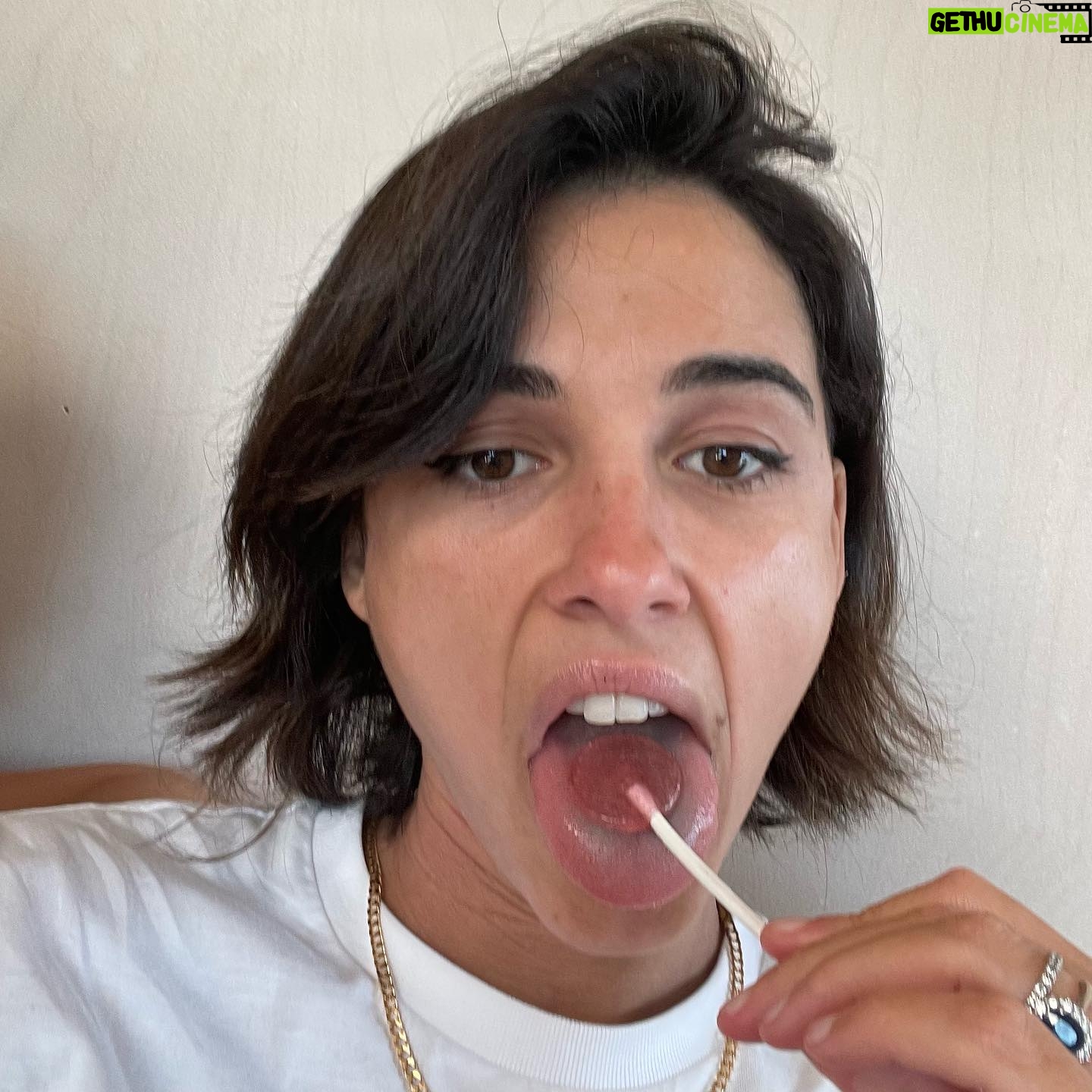 Naomi Scott Instagram - Pity season, boujee jams