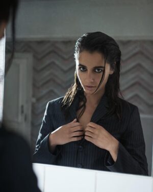 Naomi Scott Instagram - I truly loved this @anothermagazine shoot! Having the chance to work with @collierschorrstudio in all her brilliance, with a magazine I admire. I knew I was going to love the results. 🖤🖤🖤
Photography by @collierschorrstudio
Styling by @katieshillingford
Interview by #HannahLack
Creative direction by @marcascoli
Hair by @cyndiaharvey
Make-up by @hiromi_ueda