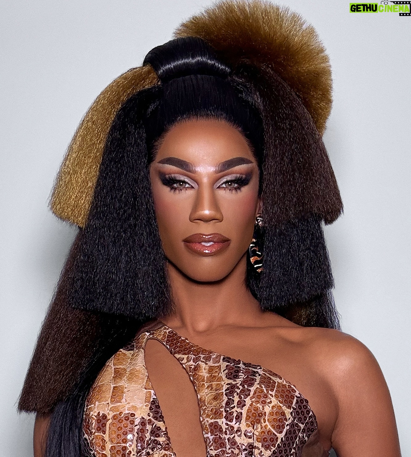 Naomi Smalls Instagram - Recapping episode 2 of @rupaulsdragrace All Stars 9 — RUNWAYS ONLY — From Head 2 Toe on YouTube and Patreon. (Links in bio.) It’s a ball, a great indicator of who has taste.