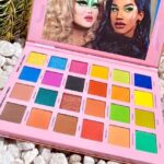 Naomi Smalls Instagram - @kimchi_chic X @naomismalls for @kimchichicbeauty 2 Queens 1 Desert available NOW! Link in bio 🌹💚