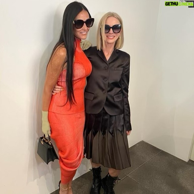 Naomi Watts Instagram - Loved the brilliant new @fendi show by @mrkimjones โจ ๐ฎ๐น #fendi #ad ๐: @jeanannwilliams ๐โโ๏ธ: @robertvetica ๐: @marywilesmakeup Video: @stephanefeugerephotography @silviaventurinifendi @delfinadelettrez #FendiSS24