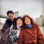 Naomi Watts Instagram - Work and play with these lovely ladies ❤️ #thefriend #nomadumezweni @constancewu @carlagugino