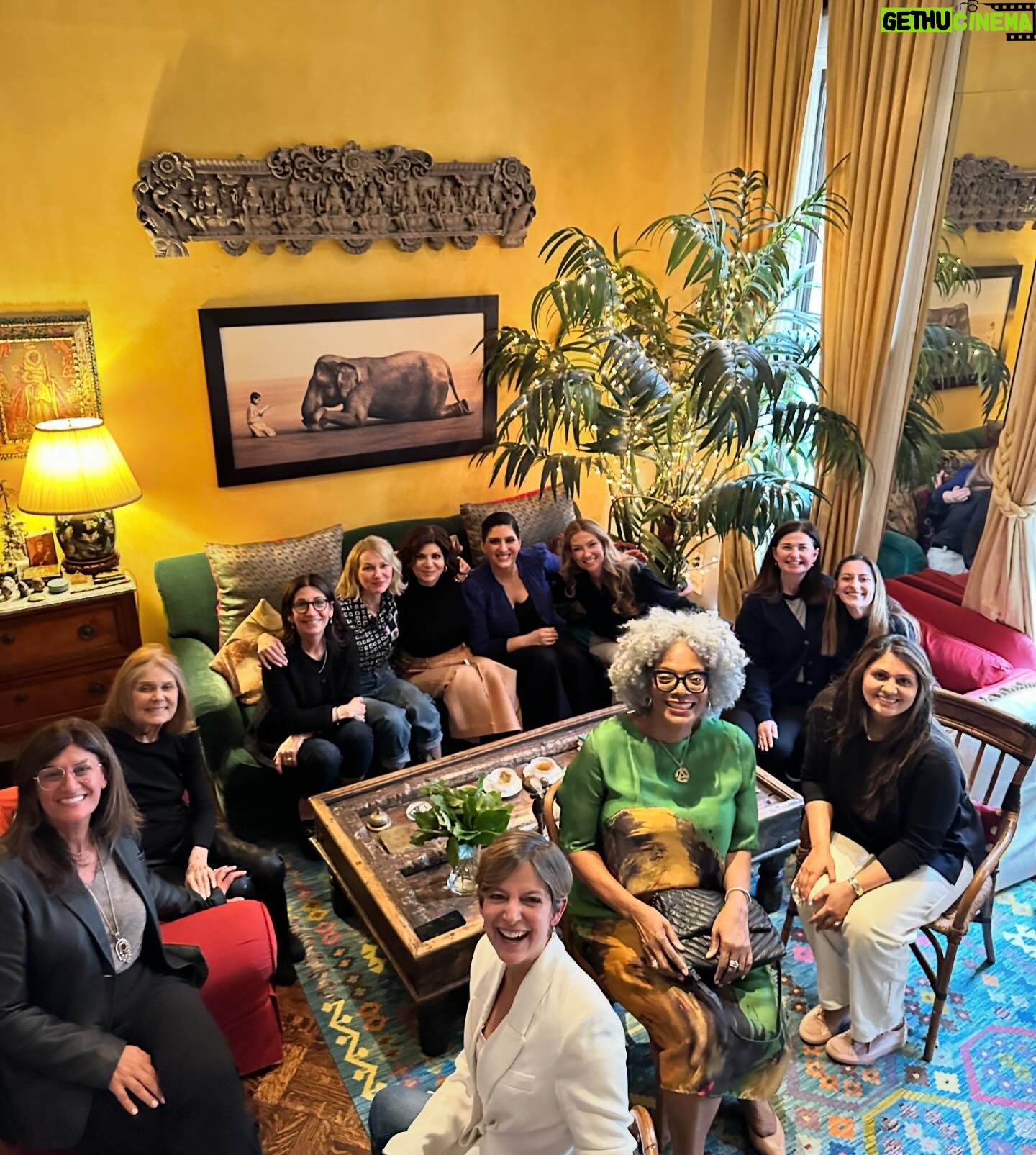 Naomi Watts Instagram - Sipping tea and chin wagging with a mighty group of impressive women. Stories shared of how stepping into vulnerabilities and fears can be the perfect way to tell your story. Thank you @gloriasteinem and @justbobbidotcom for hosting such a wonderful afternoon ♥️