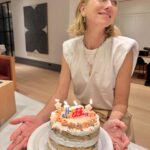 Naomi Watts Instagram - Thank you for all the birthday wishes yesterday. I feel very loved up. 'Twas a beautiful day indeed. I'm ready for another year around the sun 🌞 ❤️