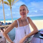 Naomi Watts Instagram - This doesn’t suck. Not a throwback. Right here, right now. Loving Spring Break. 🏝️🌊🇲🇽