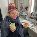 Naomi Watts Instagram – On Fridays I go both ways, 🍩 🥬= 😊soul
#balancingact
P.S. I made the hat!
