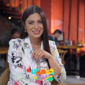 Nariman Al Saboury Instagram - هي شطالبة بس بيت بالمنصور وألماس !

انتظرونا بحلقة اليوم ،

@nariman.alsaboory
@mbciraqtv
@shahid.vod

إخراج : @osama_alsharqi
إشراف عام : @awsalsharqi
منتج منفذ : @awsstudiosofficial

#awsstudios #mbciraq #tv #shahid #soon #ramadan