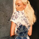 Nastia Liukin Instagram - blinked and somehow a week went by. anyways, perhaps this will become a weekly thing? just some more midweek inspo for those that may need it 🫶🏼🌷🦋 happy spring!