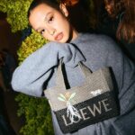 Natalia Azahara Instagram - 💕💕💕 @loewe thanks @laurasolerbeltran